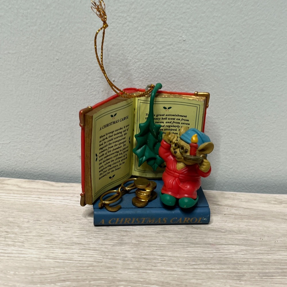 1996 Westmar A Christmas‎ Carol Mouse Ornament Book Candle Figurine Christmas